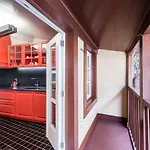Casa Da Cera Da Porta Da